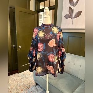 JEALOUS TOMATO M GORGEOUS PRINTED BLOUSE